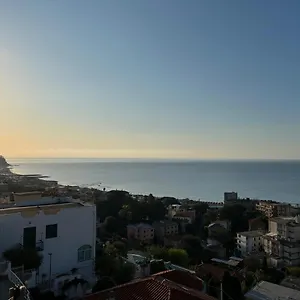 https://joy-bed-and-breakfast.hotelitalianriviera.com
