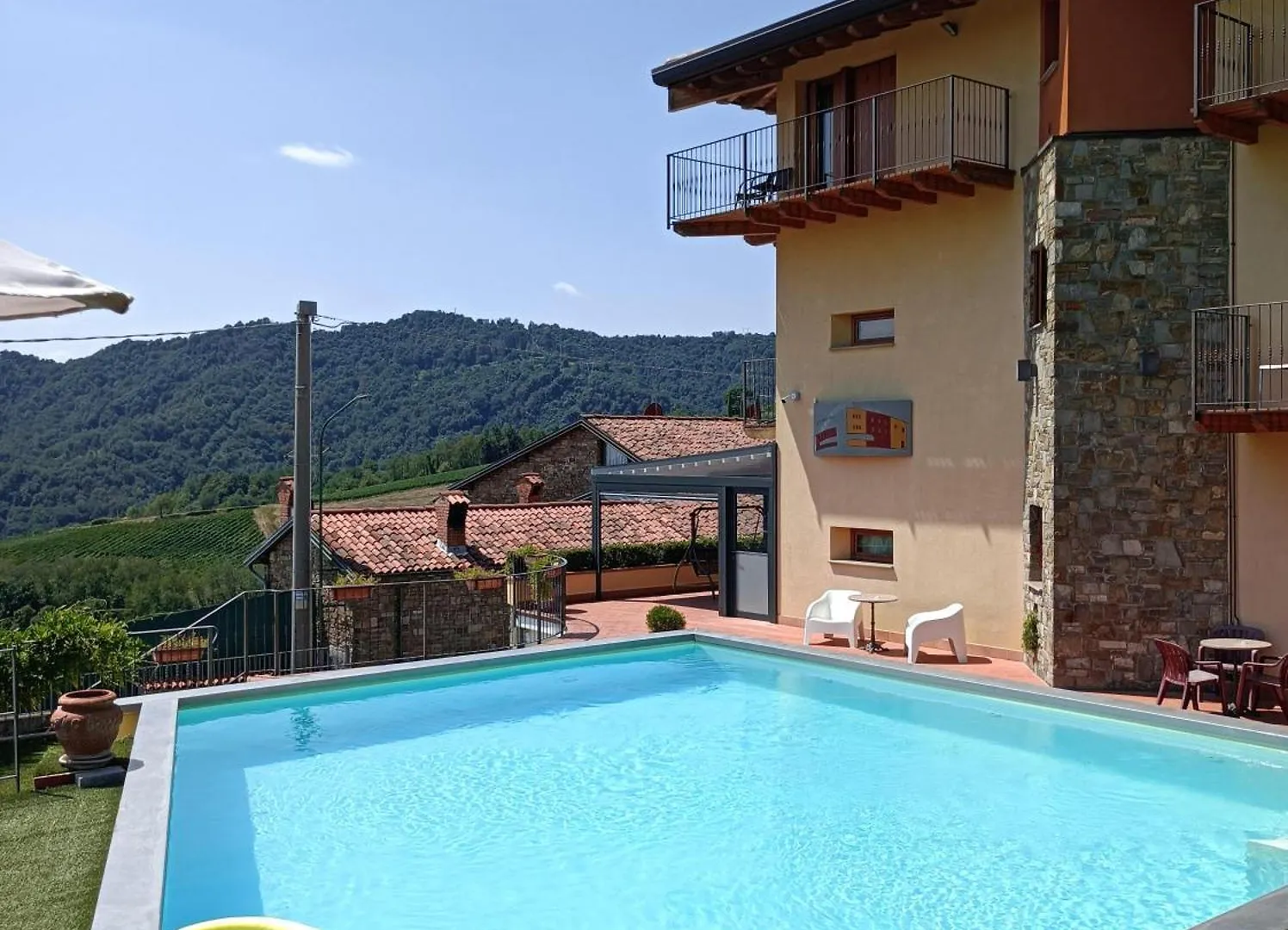 La Marina Resort Pontida 3*,  Italien
