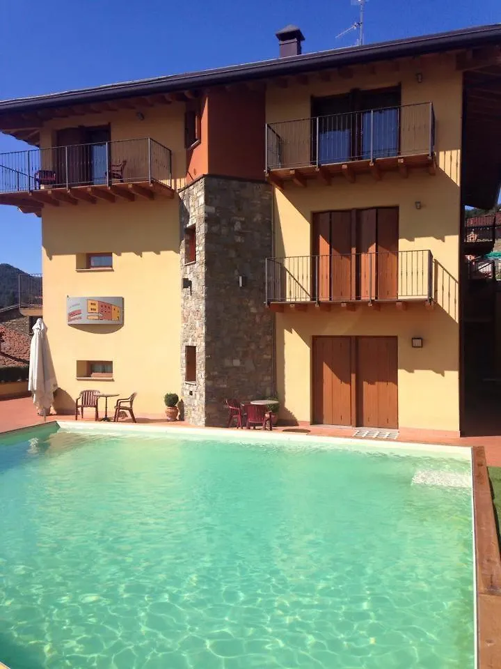 Lejlighedshotel La Marina Resort Pontida
