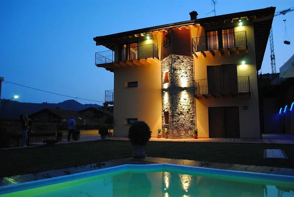 La Marina Resort Pontida 3*,  Italie